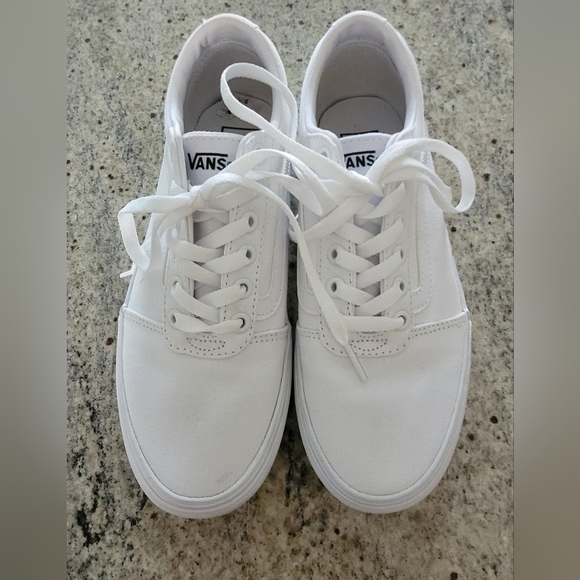 Vans Shoes - Vans Sneakers Size 7.5